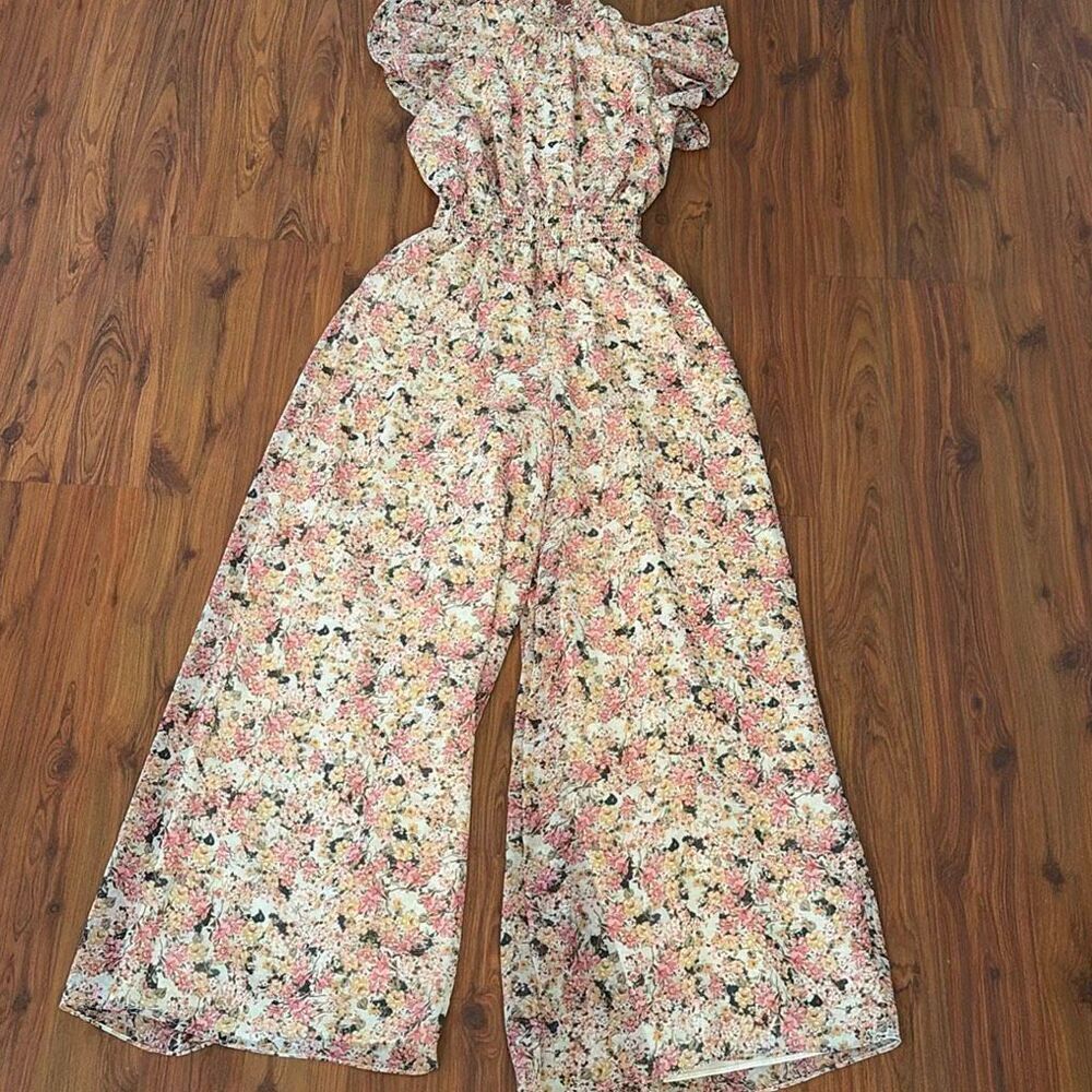 1 State pink and cream floral wide leg jumpsuit, butterfly sleeve size small chi